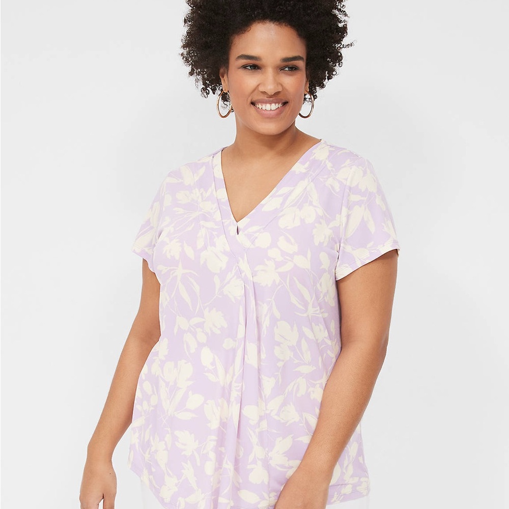 NWT Lane Bryant Lavender Vneck Pleated Short Sleeve Blouse